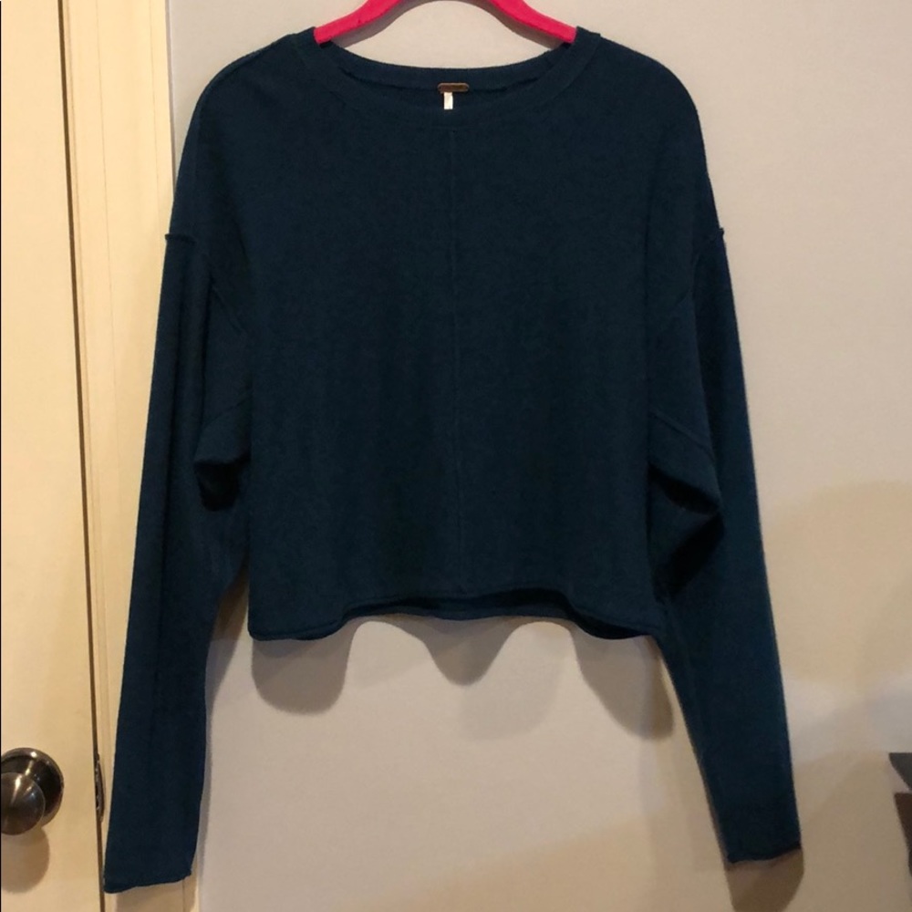 blue crop top